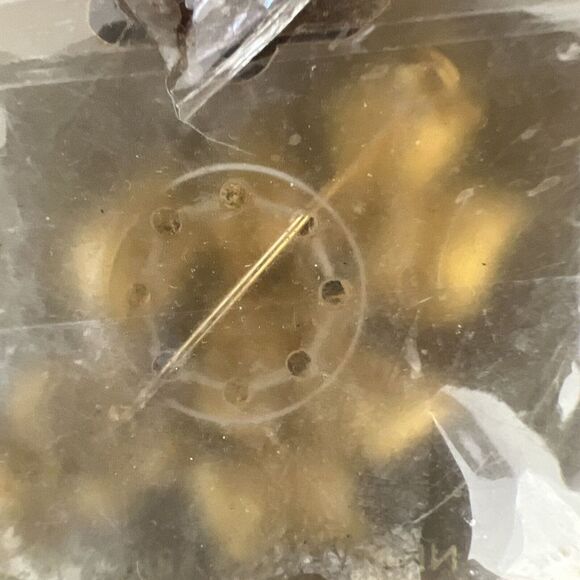 VTG Gold Pearl‎ Floral Bouquet Brooch Pin Jordache NOS Cottage Core Y2K Jewelry - Picture 5 of 5